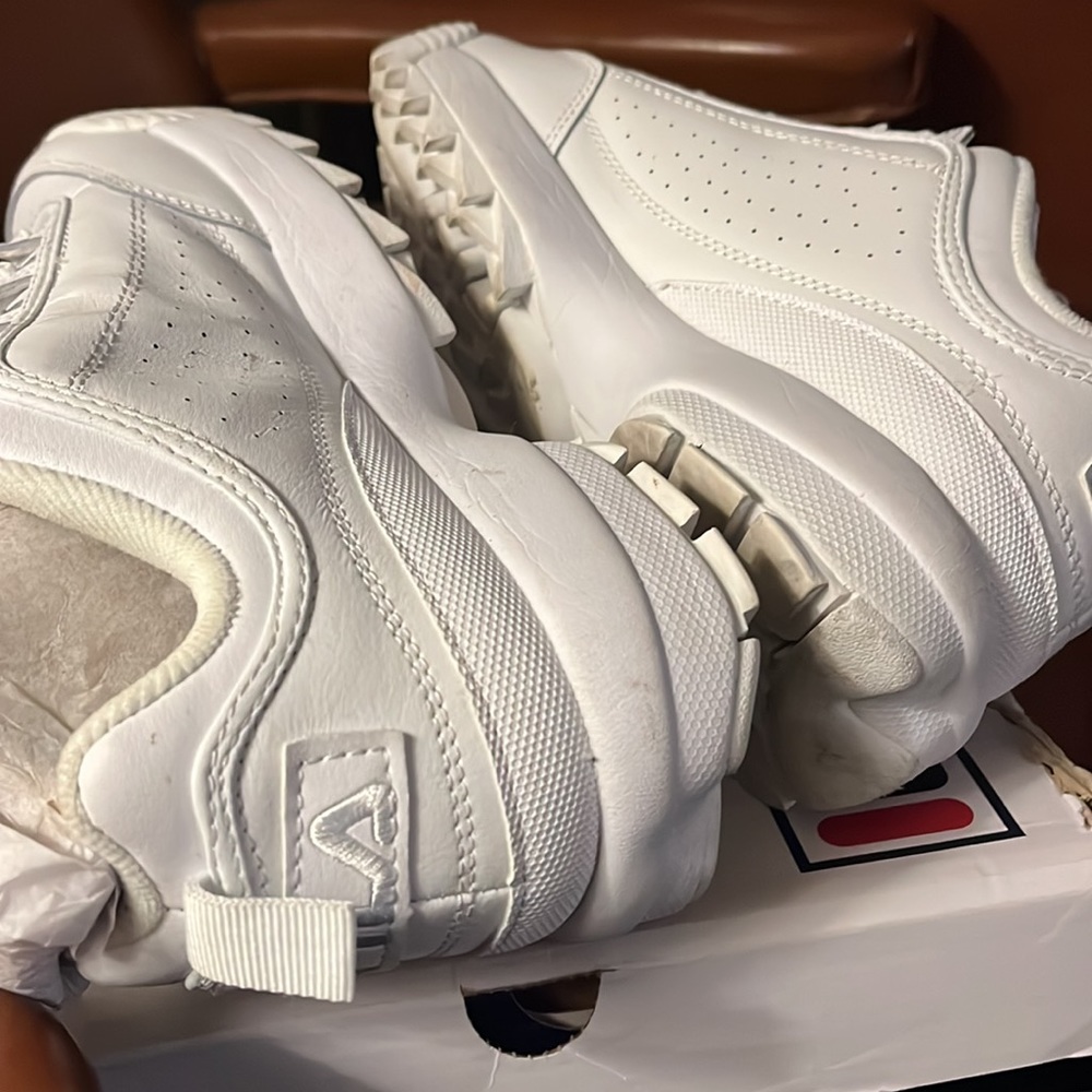 Fila good Condition size 9 - Picture 7 of 12